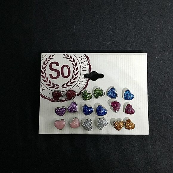 NWT So 9 Pairs of Sparkly Heart Earrings - Picture 1 of 2